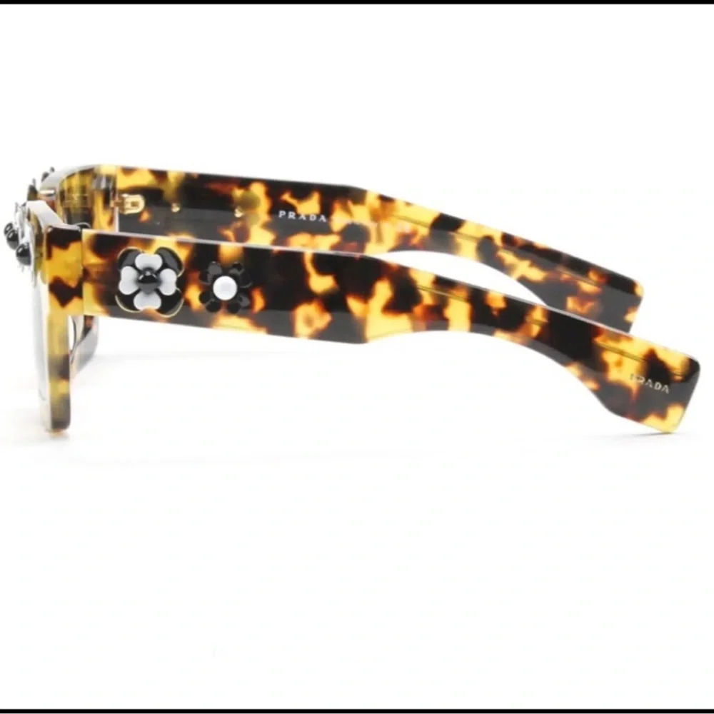 PRADA Tortoise Shell / Grey
Gradient SPR25P Flower Poeme Square LIKE NEW w case - Picture 6 of 14